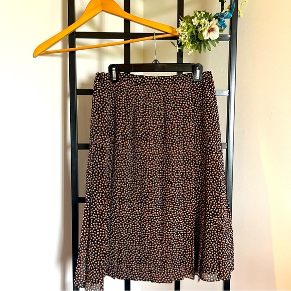 Ann Taylor Skirt - Excellent Condition - Picture 1 of 4